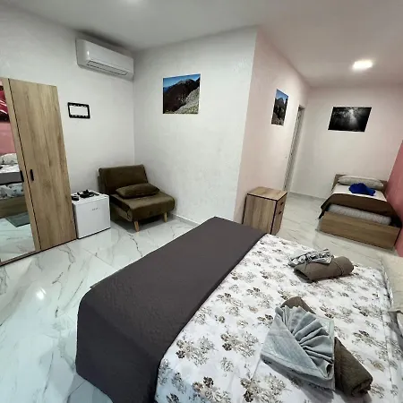 Bed & Breakfast L'oasi Del Raganello 4*