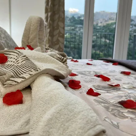 L'oasi Del Raganello 住宿加早餐酒店