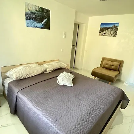 住宿加早餐酒店 L'oasi Del Raganello