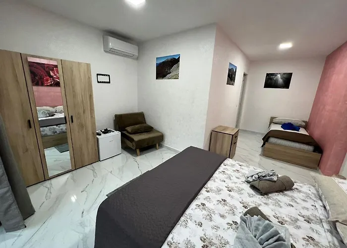 L'oasi Del Raganello לינה וארוחת בוקר