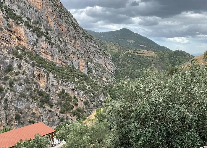 L'oasi Del Raganello לינה וארוחת בוקר