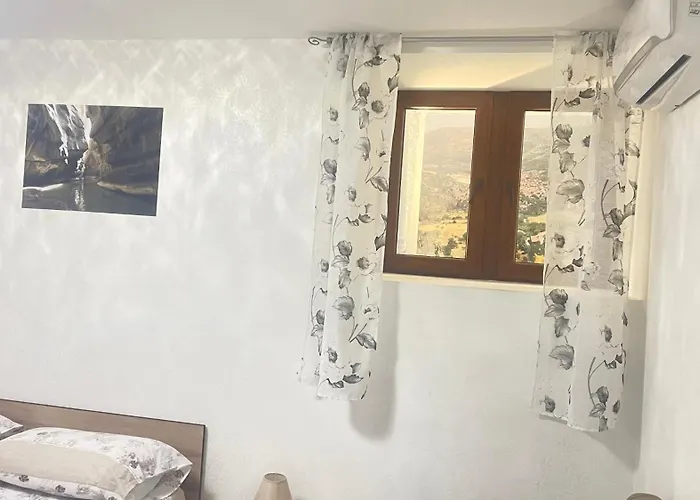 L'oasi Del Raganello לינה וארוחת בוקר *